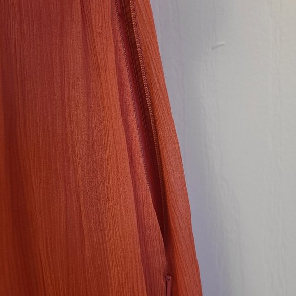 Maggie London Coral pink Silk Chiffon midi dress - Picture 7 of 10